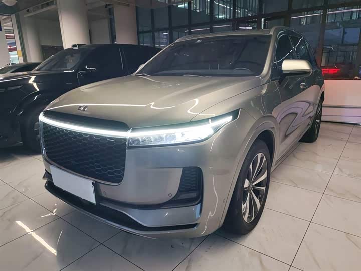 Фото 2 - LiXiang One