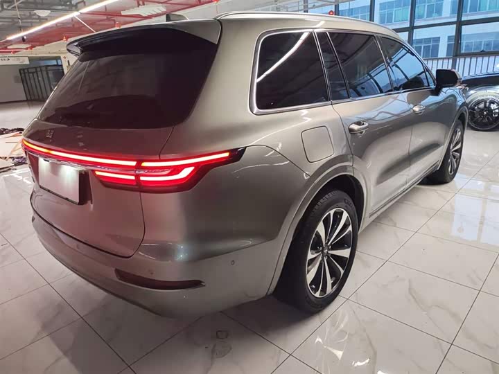 Фото 7 - LiXiang One