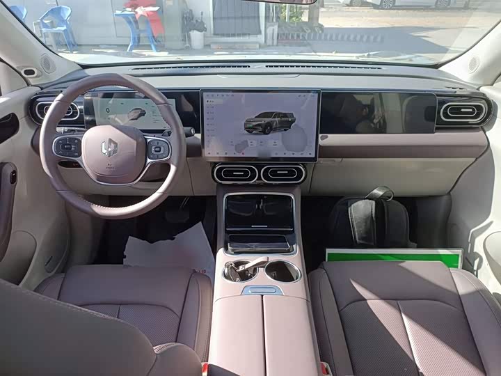 Фото 10 - Leapmotor C11