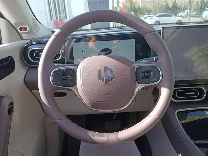 Фото 11 - Leapmotor C11