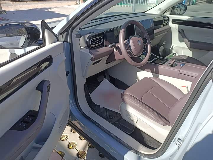 Фото 16 - Leapmotor C11