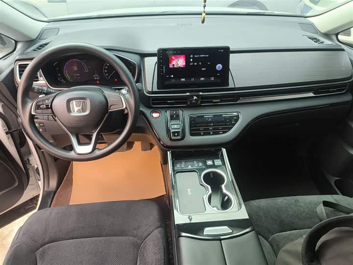 Фото 10 - Honda Odyssey