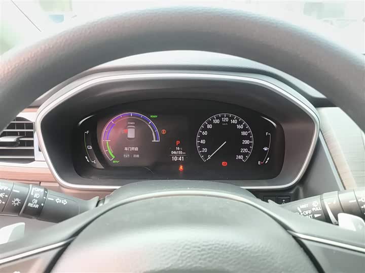 Фото 12 - Honda Odyssey