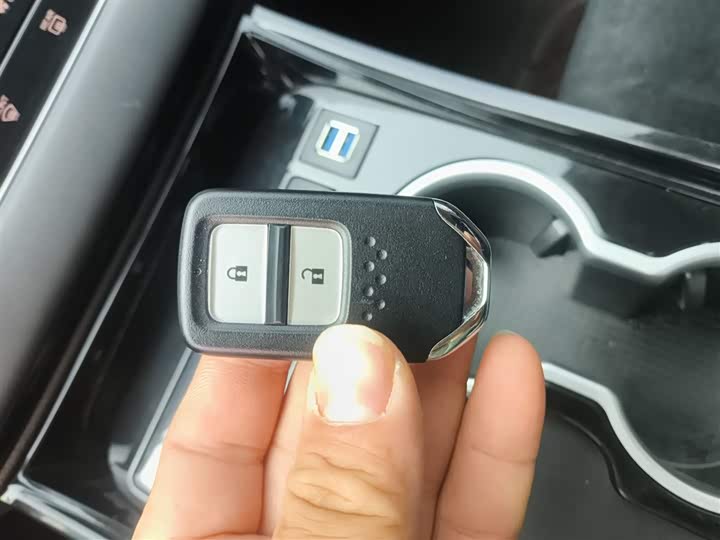 Фото 9 - Honda Odyssey