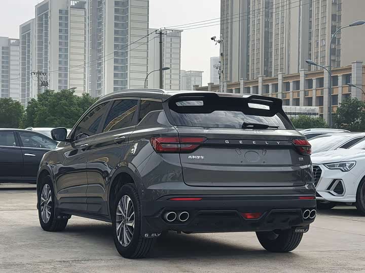 Фото 7 - Geely Coolray