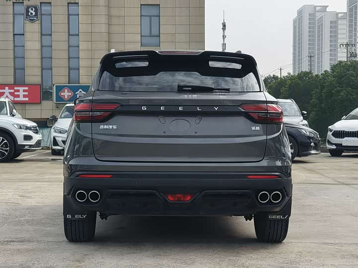 Фото 8 - Geely Coolray