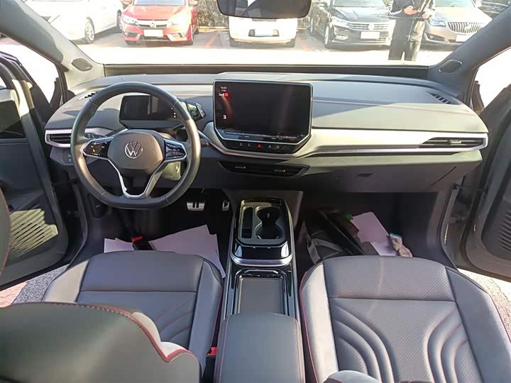 Фото 10 - Volkswagen ID.4 Crozz