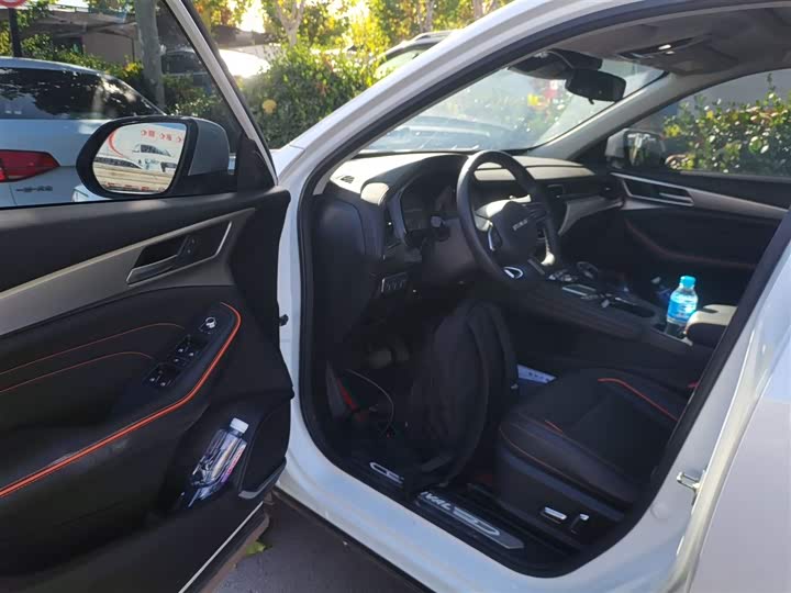 Фото 16 - Haval F7