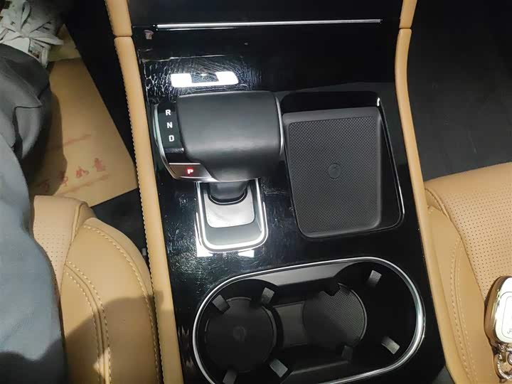 Фото 14 - LiXiang One