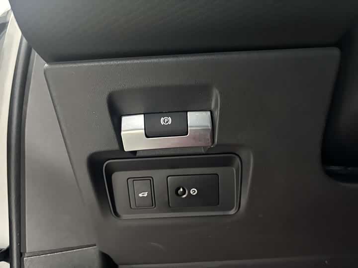 Фото 11 - Land Rover Range Rover Evoque L