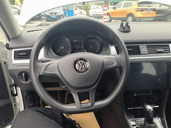 Фото 3 - Volkswagen Bora