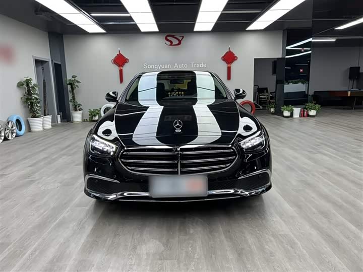 Фото 6 - Mercedes-Benz E-Class