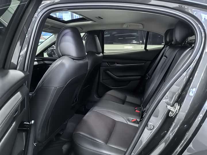 Фото 8 - Mazda 3 (Axela)