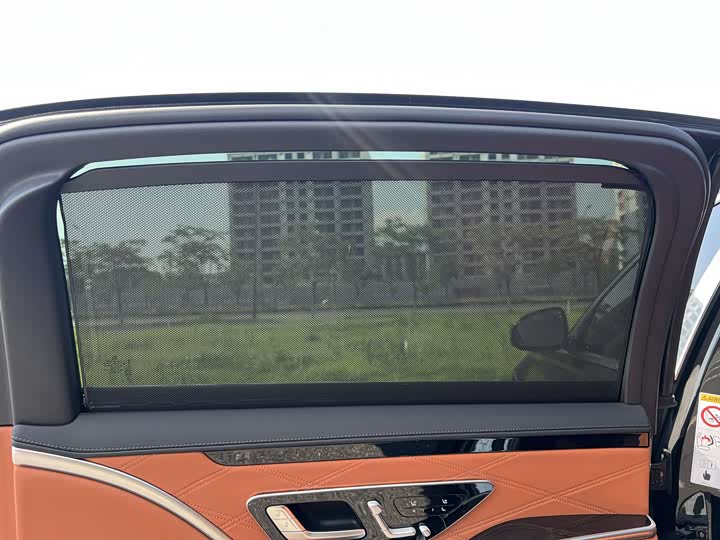 Фото 21 - Mercedes-Benz Maybach S-Class