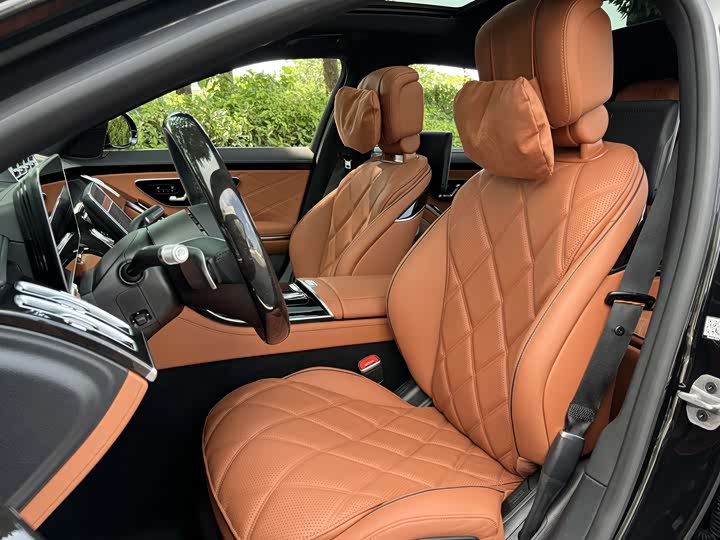 Фото 8 - Mercedes-Benz Maybach S-Class