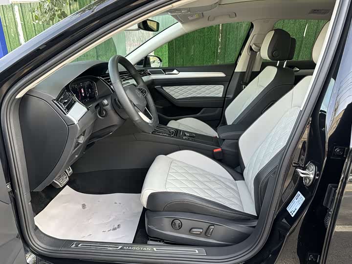 Фото 4 - Volkswagen Magotan