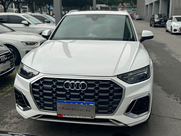 Фото 3 - Audi Q5L