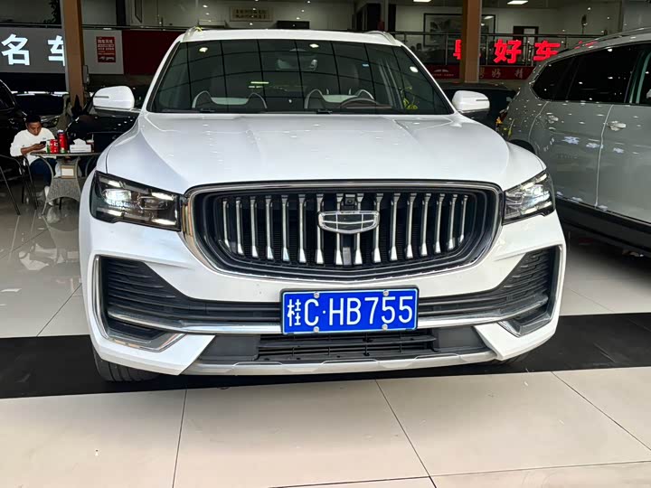 Фото 3 - Geely Monjaro