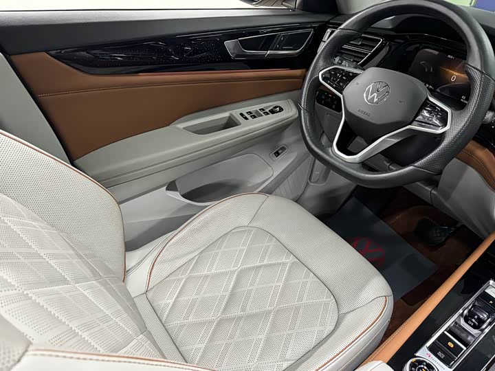 Фото 26 - Volkswagen Teramont Pro