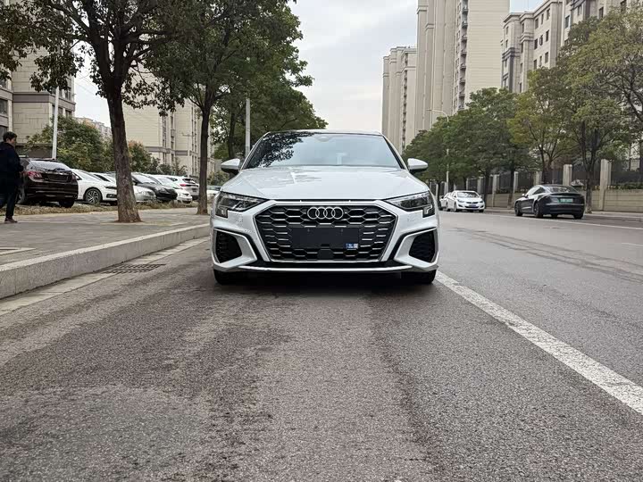 Фото 2 - Audi A3