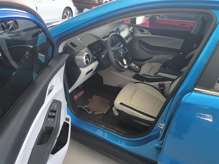 Фото 16 - BYD Yuan Pro