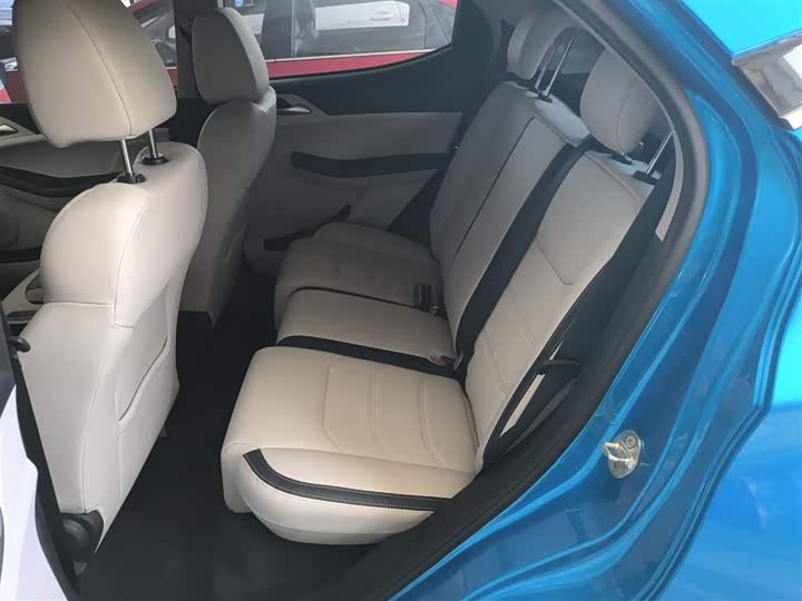 Фото 17 - BYD Yuan Pro