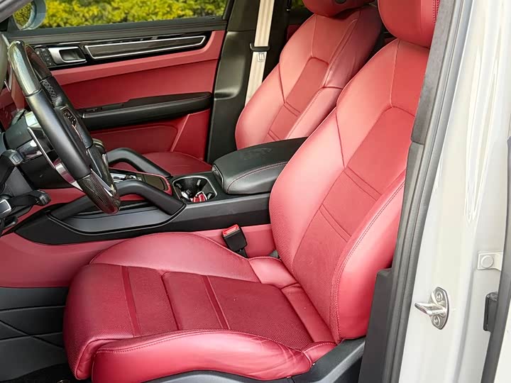 Фото 3 - Porsche Cayenne