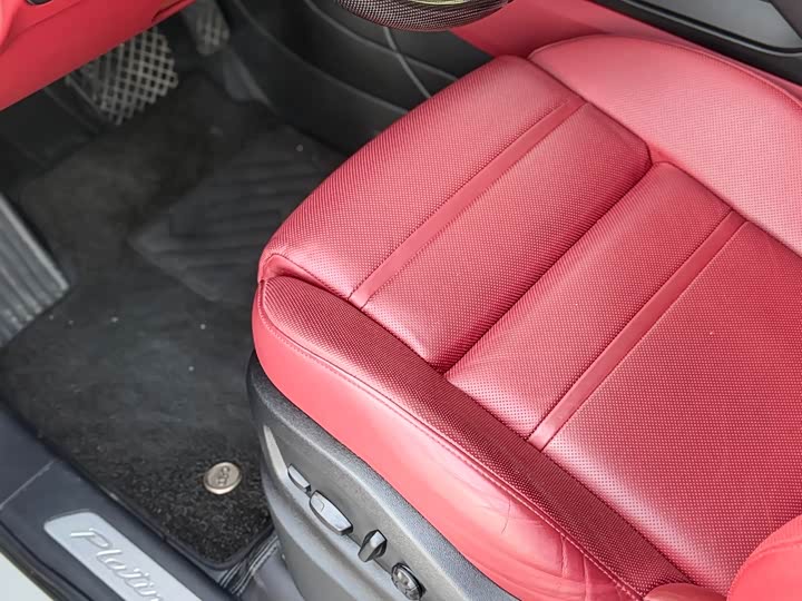 Фото 8 - Porsche Cayenne