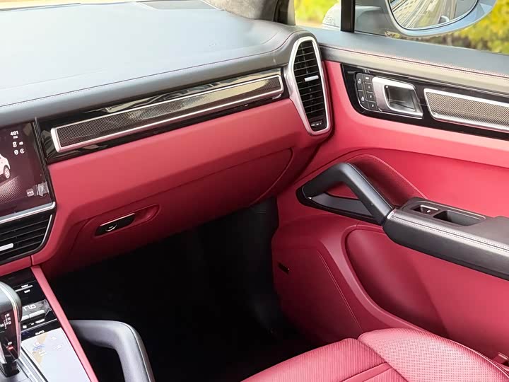 Фото 9 - Porsche Cayenne