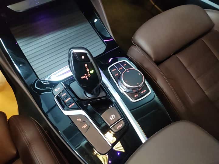 Фото 14 - BMW X4