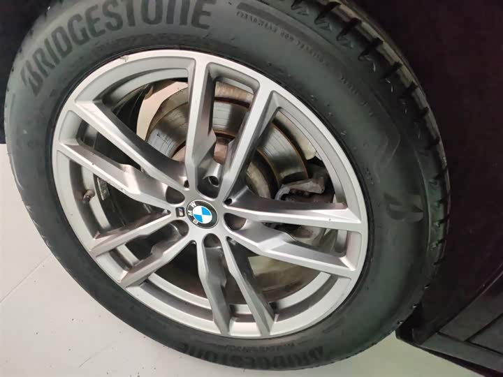 Фото 26 - BMW X4