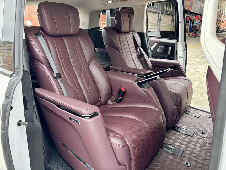 Фото 12 - Buick GL8 Century