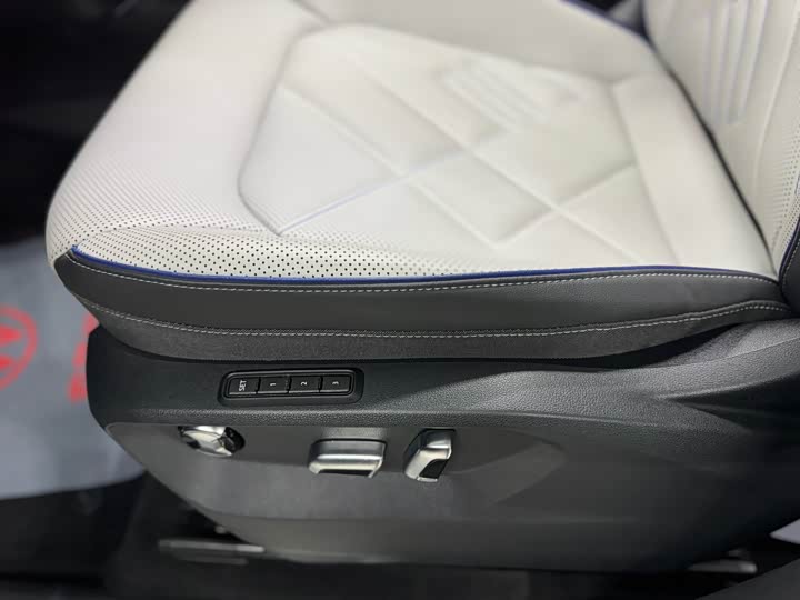 Фото 14 - Volkswagen Talagon