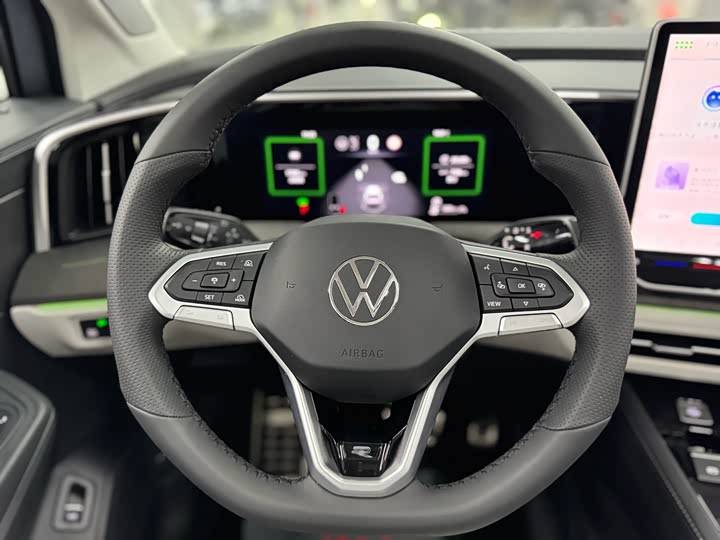 Фото 20 - Volkswagen Talagon