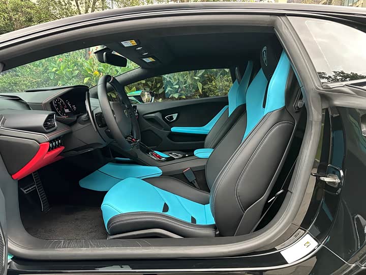 Фото 11 - Lamborghini Huracán