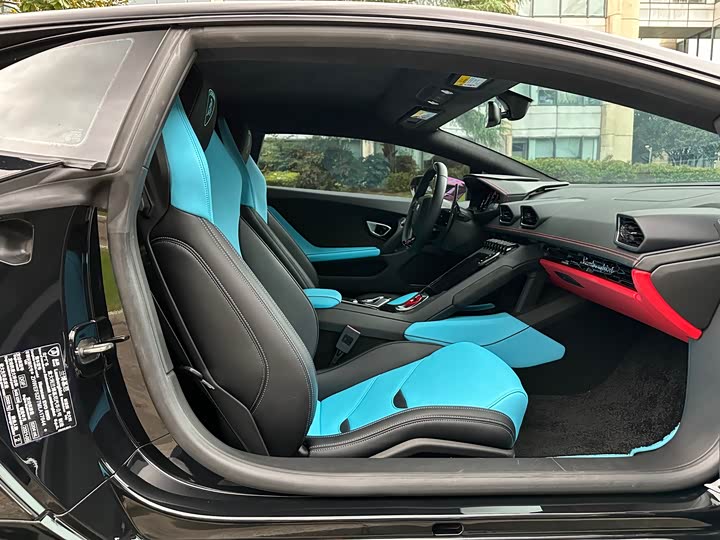 Фото 14 - Lamborghini Huracán