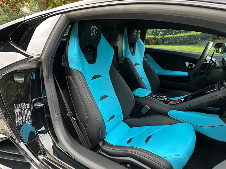 Фото 15 - Lamborghini Huracán