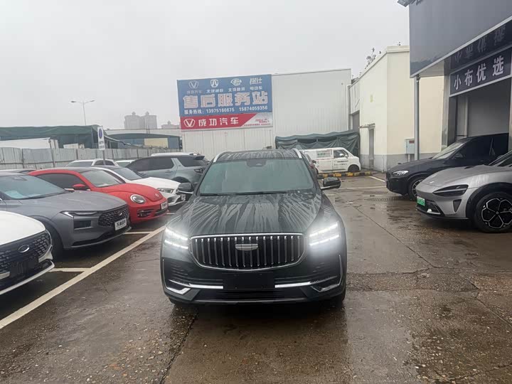 Фото 2 - Geely Monjaro