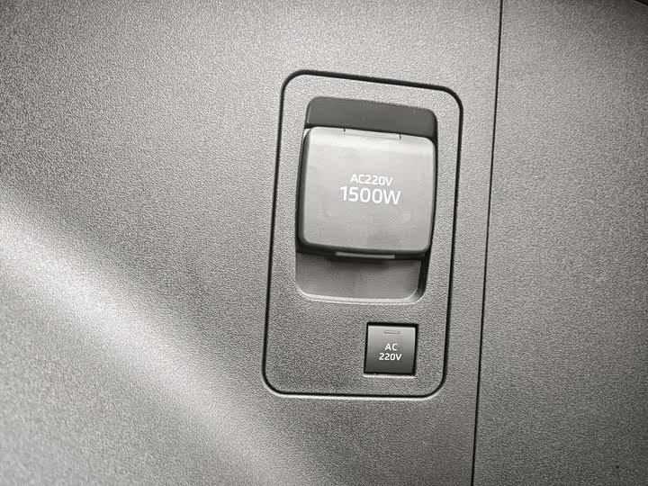 Фото 20 - Toyota bZ4X