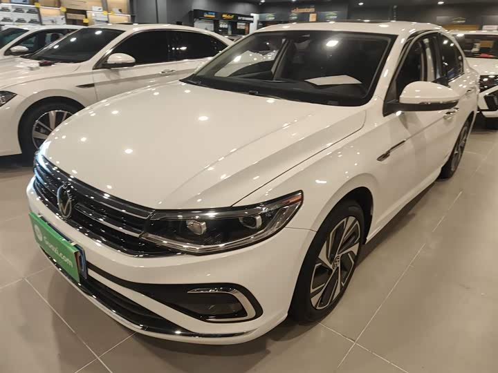 Фото 2 - Volkswagen Bora