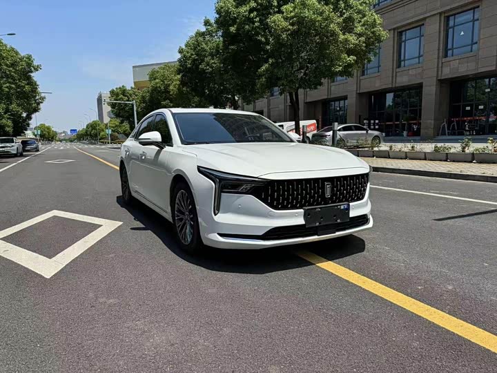 Фото 4 - Bestune B70