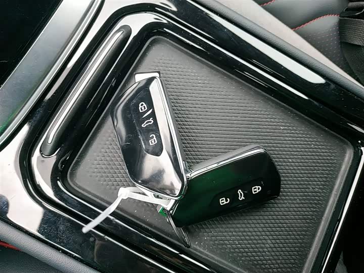 Фото 9 - Volkswagen ID.4 Crozz