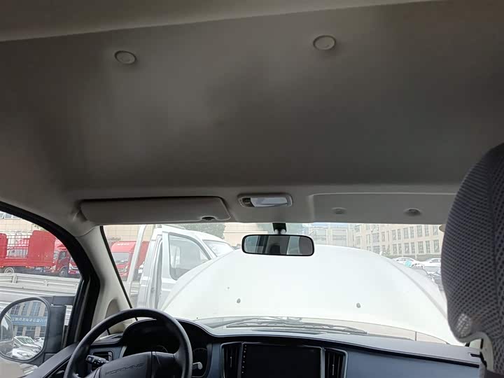 Фото 18 - Dongfeng Forthing Lingzhi M5