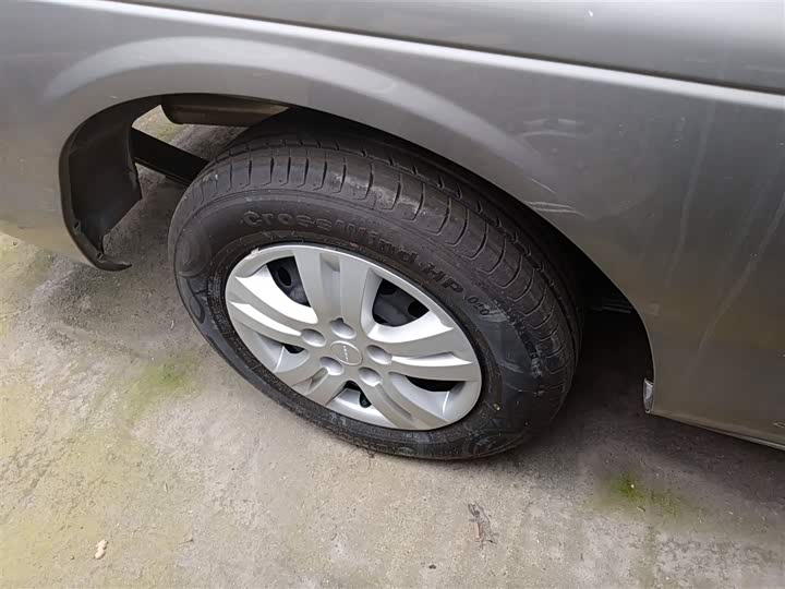 Фото 26 - Dongfeng Forthing Lingzhi M5