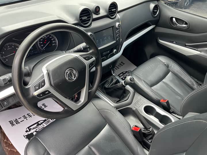 Фото 12 - Dongfeng Rich 6