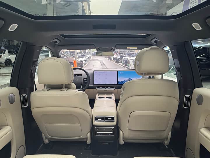 Фото 19 - LiXiang L7