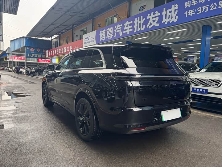 Фото 25 - LiXiang L7