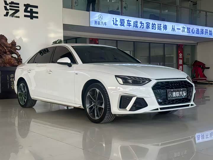 Фото 3 - Audi A4L