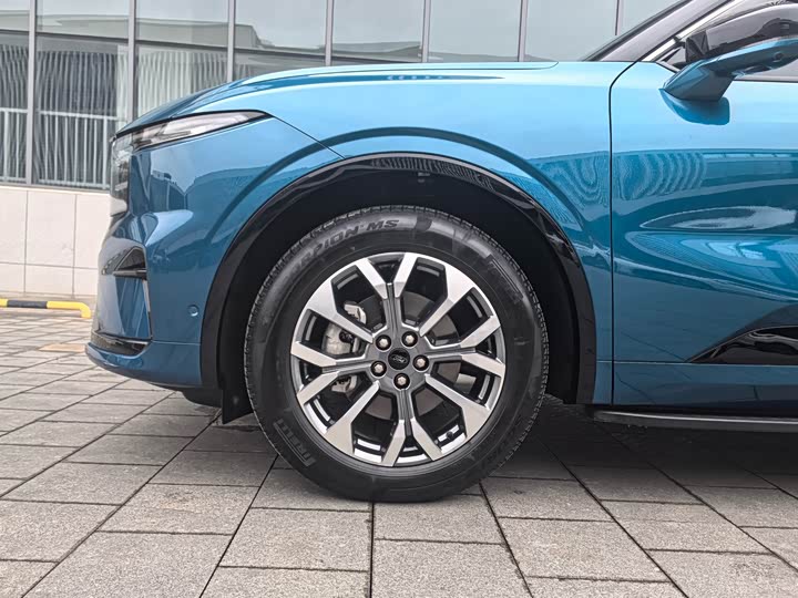 Фото 5 - Ford Edge