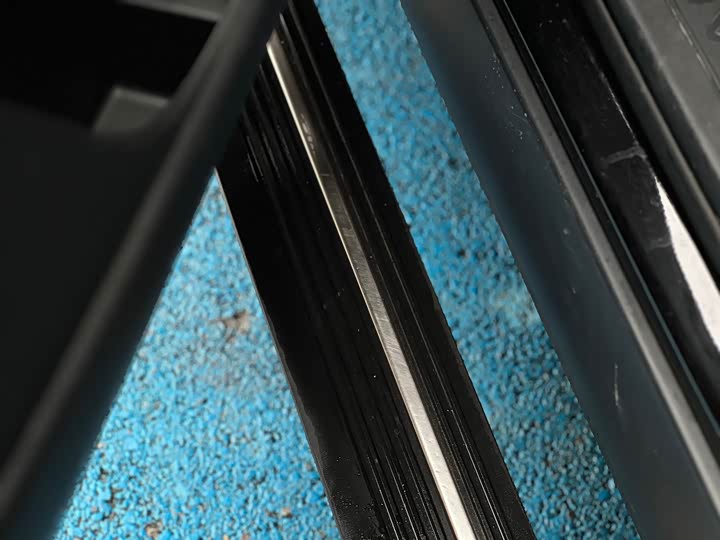 Фото 28 - Land Rover Discovery